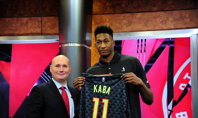 包含瓦伦西亚内部会议纪要流出：国际比赛日调整名单；CBA常规赛使命明确；控场能力受关注的词条