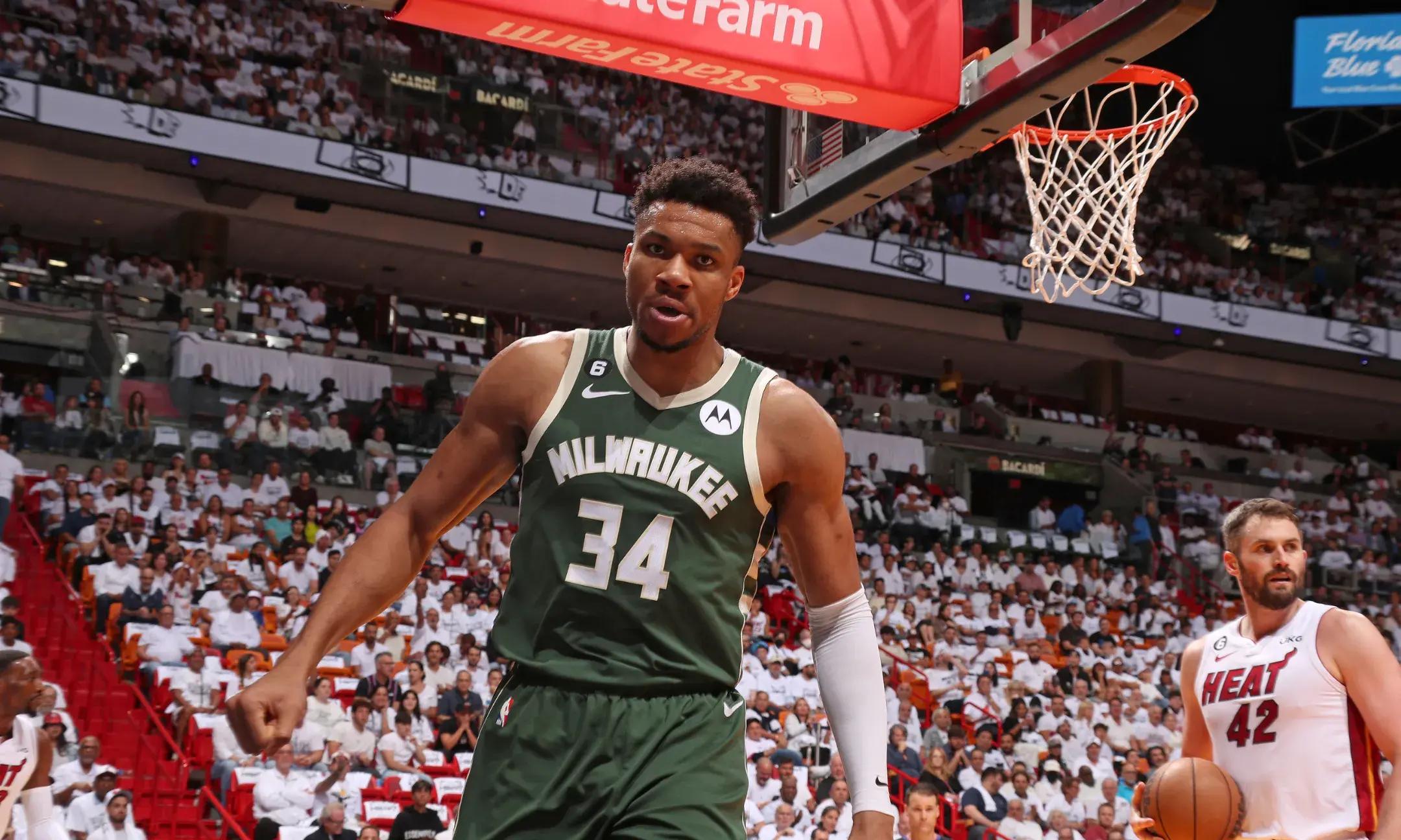 密尔沃基雄鹿vs洛杉矶快船